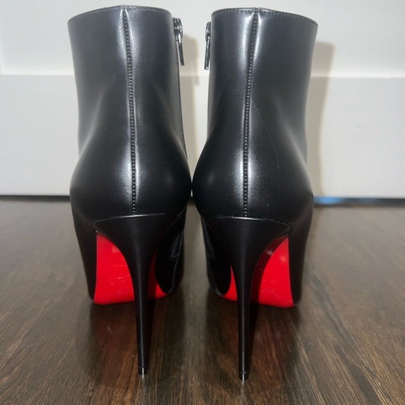 BNIB LOUBOUTIN So Kate Booty size 37.5 - Picture 9 of 15